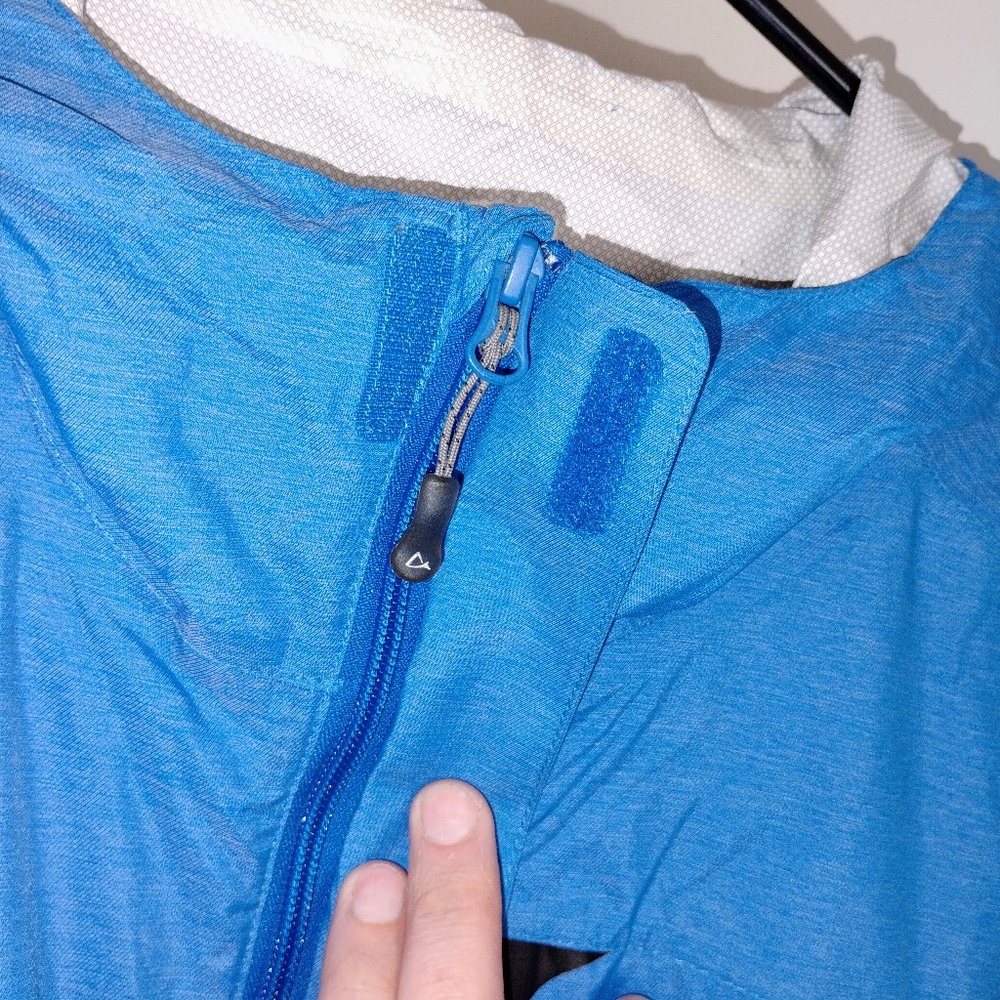 Paradigm Hooded Rain Shell - Picture 4 of 14